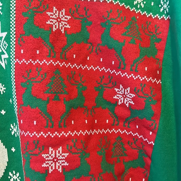 Christmas Sweatshirt Size XL - Picture 3 of 6